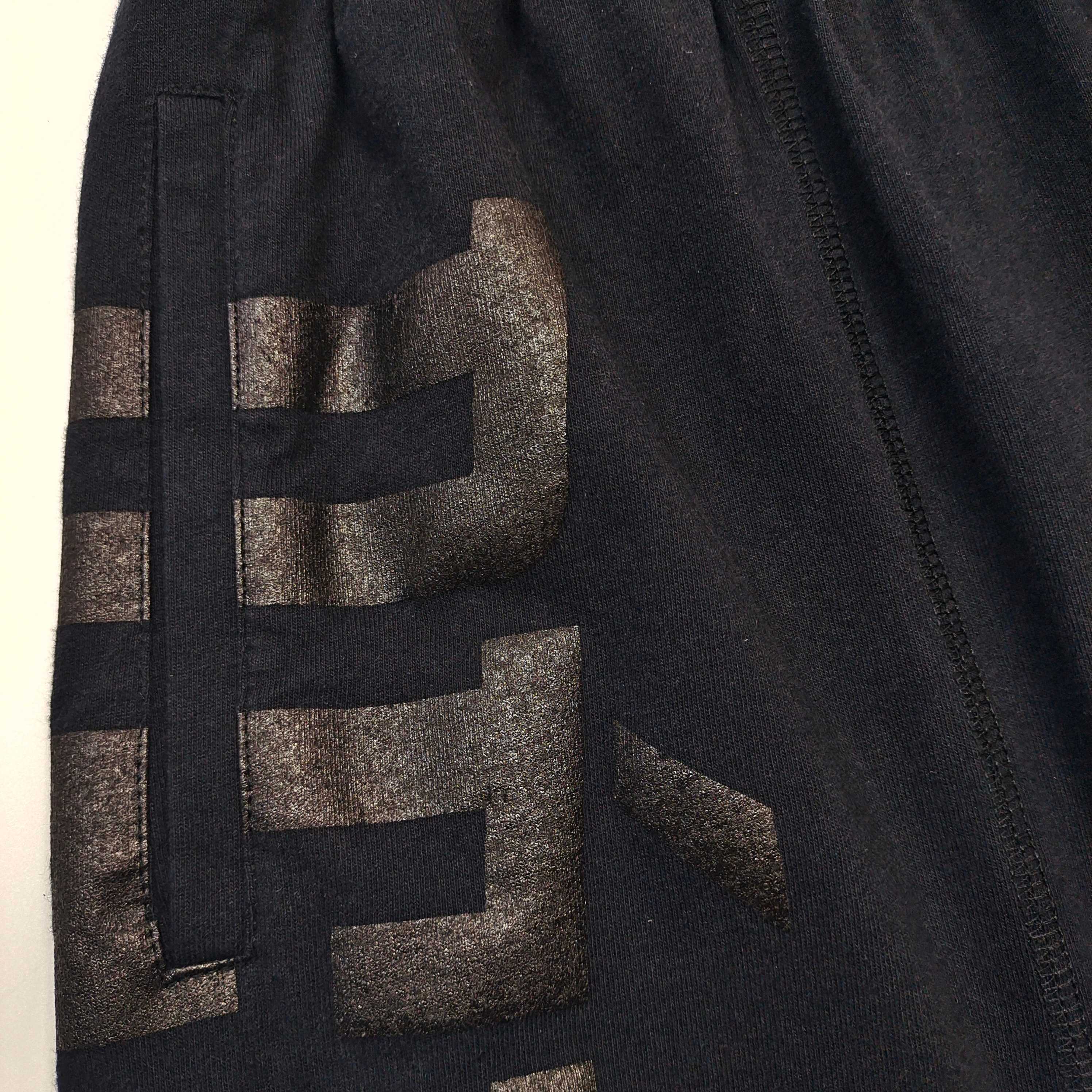 Short Represent – Logo Grande Lateral