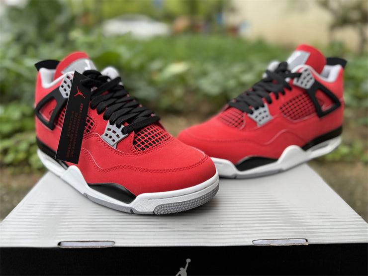 Jordan 4 Retro "Red Thunder"