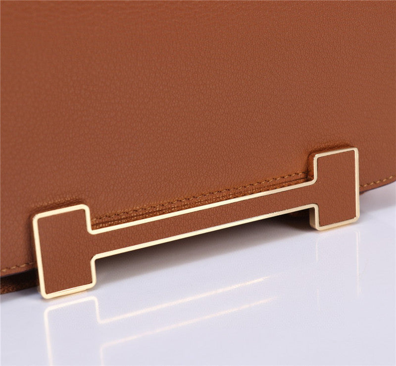 Bolso bandolera diseño elegante con cierre geométrico / Bolso cruzado de lujo accesible
