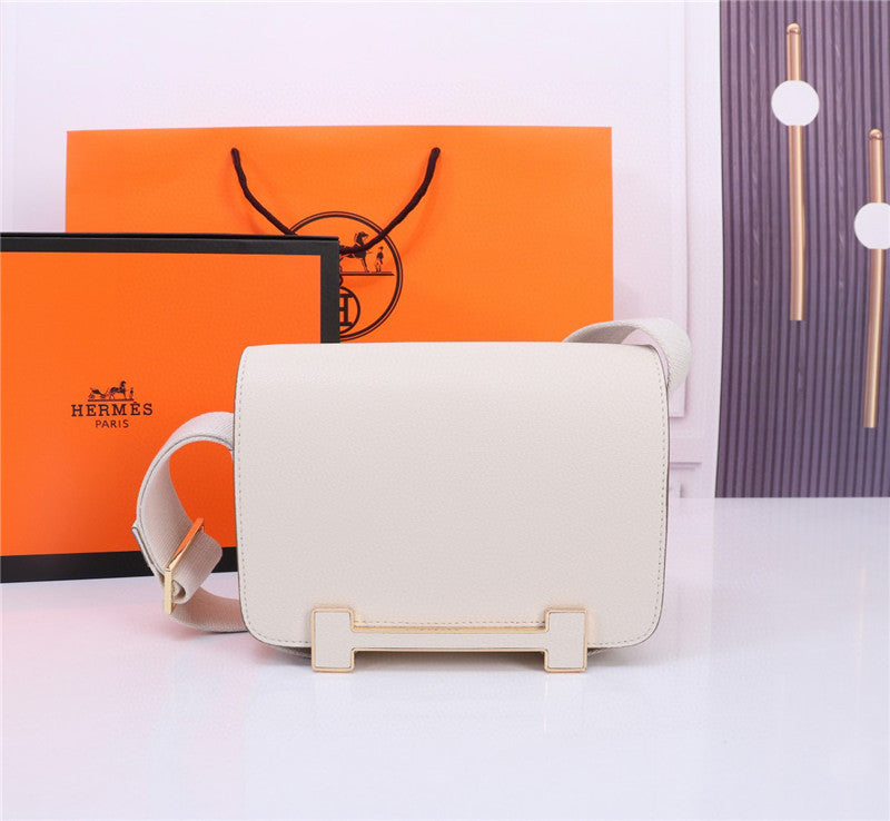 Bolso bandolera diseño elegante con cierre geométrico / Bolso cruzado de lujo accesible