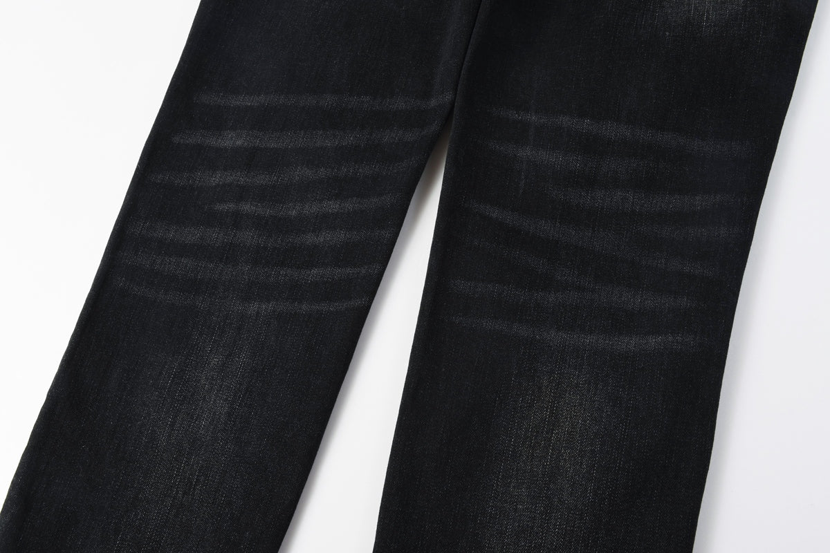 Jeans Negro Desgastado – Detalles en Pedrería
