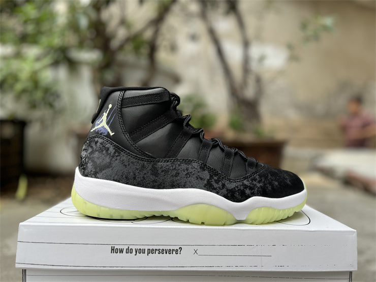 Jordan 11 Retro "Black Green Glow"