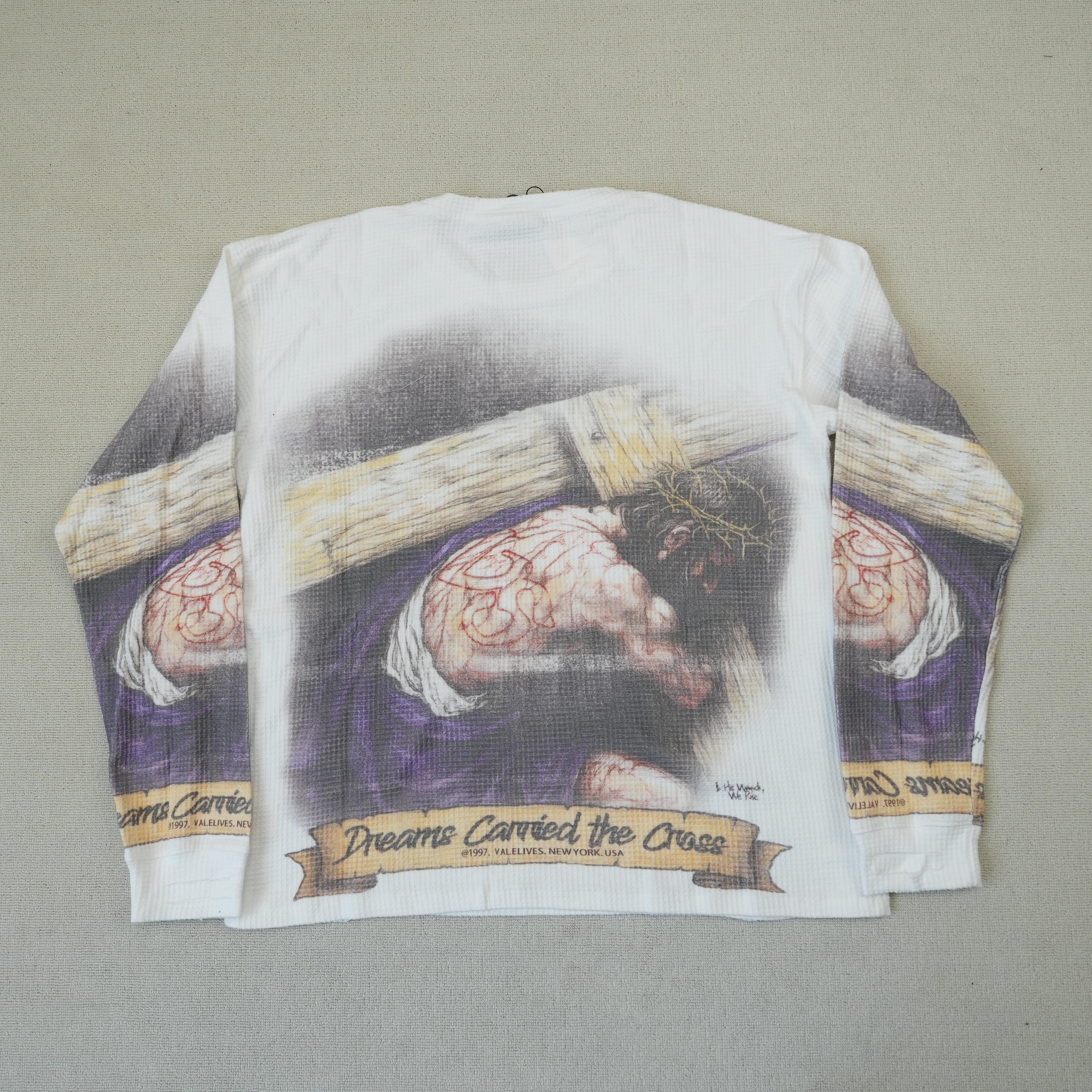 Camiseta Manga Larga Valley Dreams – Dreams Carried The Cross