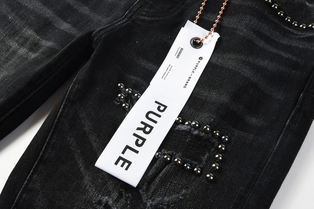 Jeans Negro Desgastado – Detalles en Pedrería