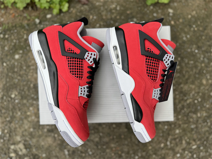 Jordan 4 Retro "Red Thunder"