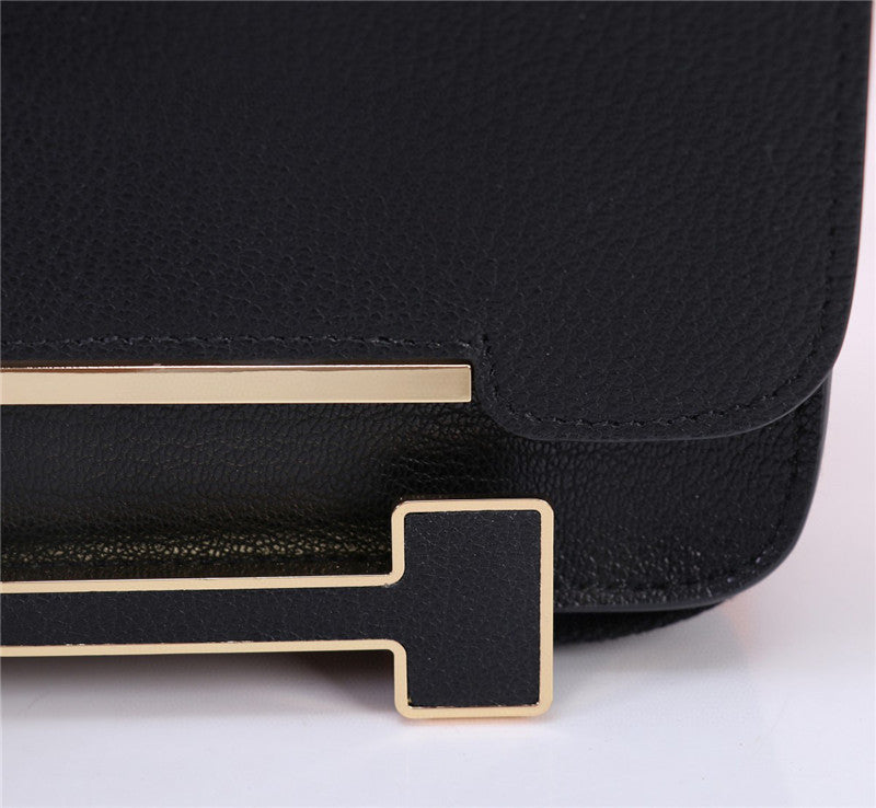 Bolso bandolera diseño elegante con cierre geométrico / Bolso cruzado de lujo accesible