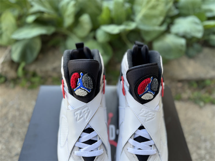 Jordan 8 Retro "Bugs Bunny / Alternate"